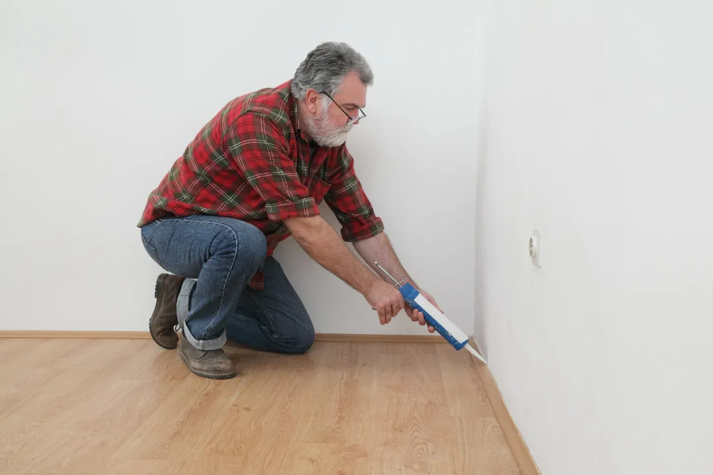 elite construction painting services clean up caulking denver metro elite construction painting services clean up caulking denver metro